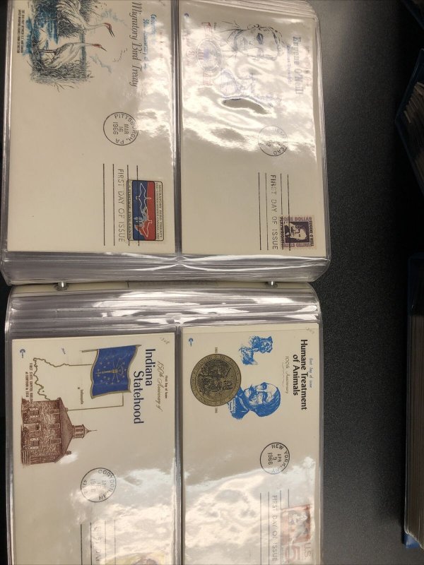 USPS First Day Cover 1964 - 1995 ; 8 Albums 100 Covers For Each ( 800+ )
