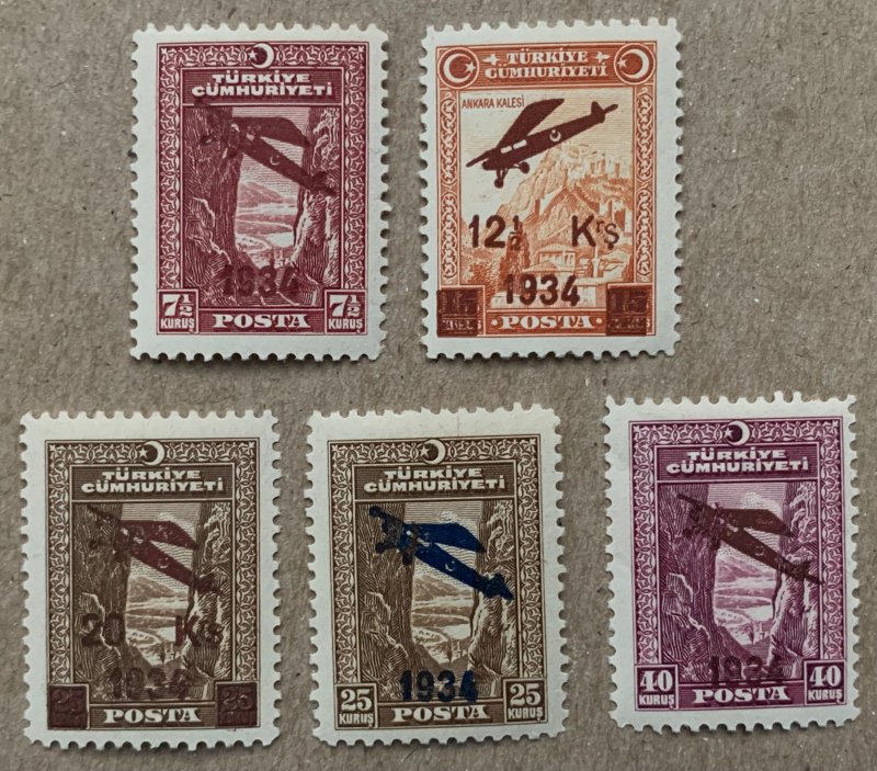 Turkey 1934 Airmail overprints, MNH.  See note. Scott C1-C5, CV $8.75