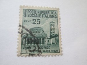 Italian Socialist Republic #25 used  2024 SCV = $0.25