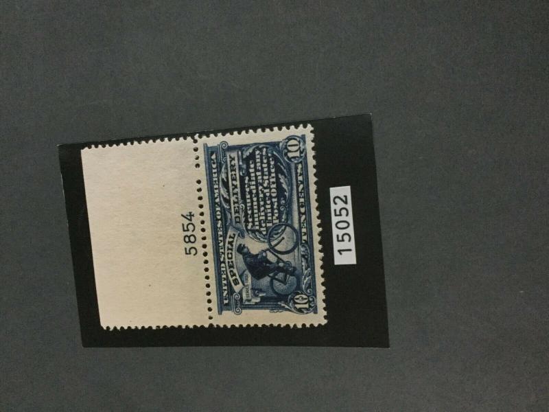 MOMEN: US STAMPS #E8 MINT OG NH VF JUMBO PSE CERT