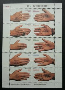 Holland Netherlands Congratulations 2000 Hand Friendship (sheetlet) MNH