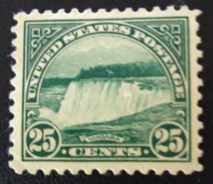 StampGeek Scott #568, Niagara Falls, Flat Plate, PERF 11,  MINT, XF, LH, OG