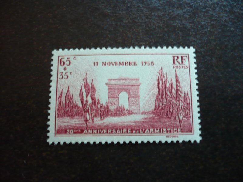 Stamps - France - Scott# B77 - Mint Hinged Set of 1 Stamp