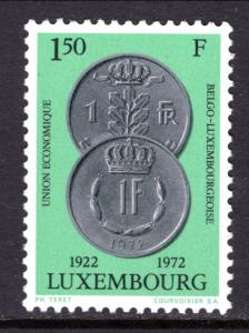 Luxembourg 507 Coin on Stamp MNH VF