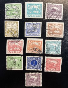 Czechoslovakia LOT - Large LOT includes some imperf issues.