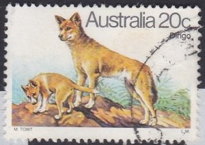 Australia -1980 - Australian Dogs Dingo 20c used