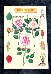 Frace scott#2726 old roses souvenir sheet of 3 stamps MNH