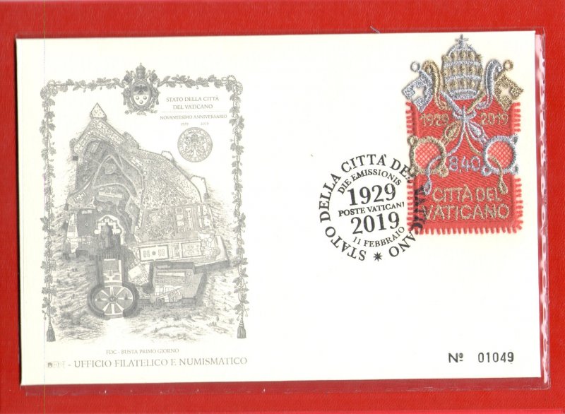 2019 Vatican - Stamp + Fabric Envelope - Stamp EXISTS IN FOLDER ONLY - 90. Found