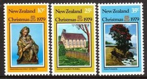 690-92 1979 Christmas MNH