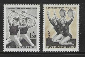 Austria MNH sc# 750-1 Gymnasts
