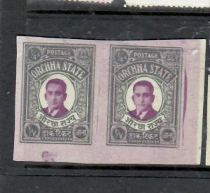 INDIA ORCHHA 1/4A IMPERF HORIZ PAIR SG 8     MNH P0314C H