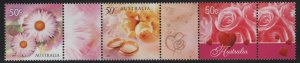 Australia 2003 MNH Sc 2117b 50c Flowers, Roses, Rings Strip of 3 + labels