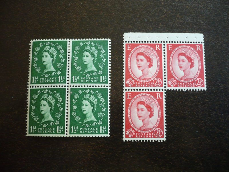 Stamps - Great Britain - Scott#294, 296 - Mint Hinged Blocks of Stamps