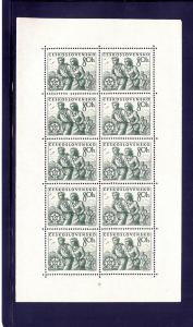 Czechoslovakia, 643, Group of Hikers Full Sheet (10),**MNH**