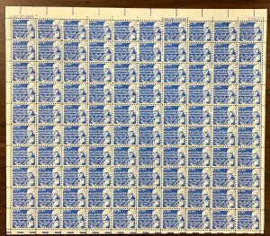 1393D Benjamin Franklin MNH 7 Cents Stamp, shiny gum Sheet of 100 Issued in 1972