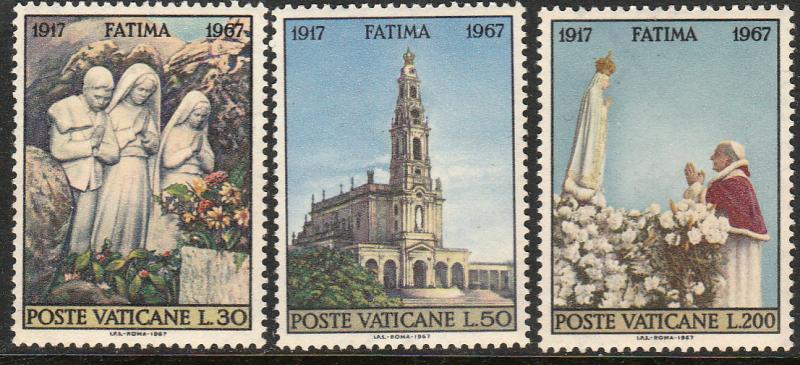 VATICAN 455-457, APPARITIONS OF FATIMA, 50th ANNIVERSARY. MINT, NH. F-VF. (412)