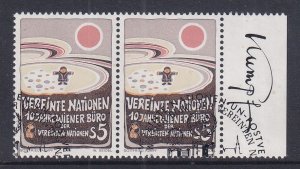 United Nations Vienna #93 cancelled 1989 man in winter clothes 5s pair