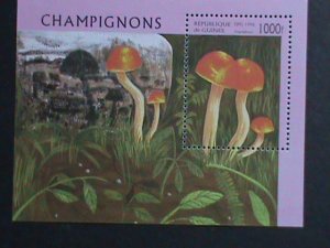 GUINEA-1996- BEAUTIFUL LOVELY MUSHROOMS-MNH S/S VF WE SHIP TO WORLD WIDE