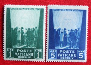 VATICAN CITY 1945 Pro prisoners MCMXLIV MNH Scott# 99,101