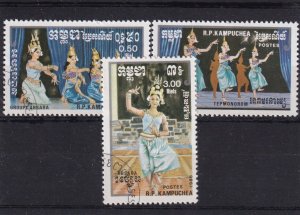 SA18i Cambodia 1985 Traditional Dances used stamps