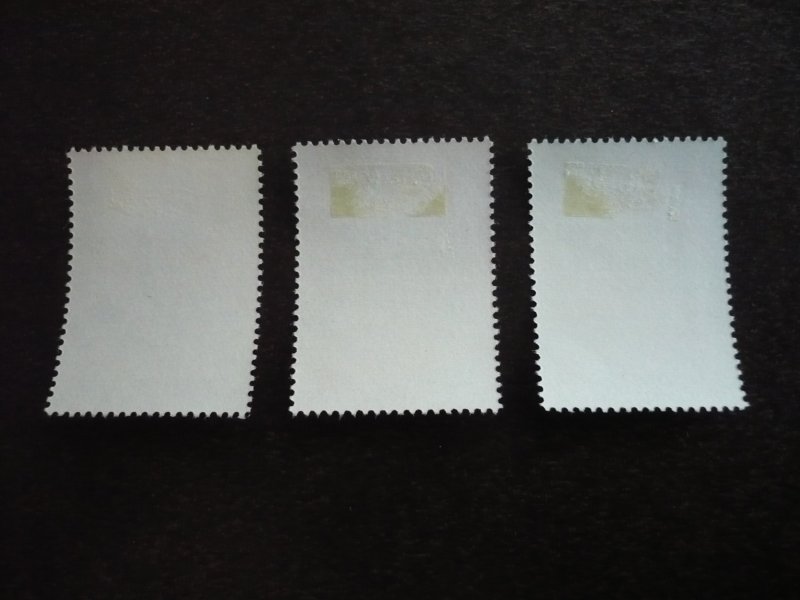 Stamps - Malaysia - Scott# 204-206 - Mint Hinged Set of 3 Stamps