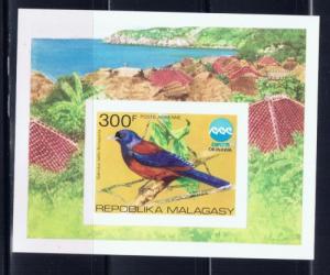 Malagasy C146 NH 1975 Bird souvenir sheet