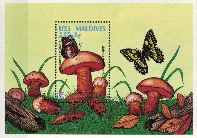 MALDIVE 1995 - Mushrooms & butterflies / minisheet MNH