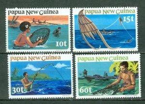 PAPUA NEW GUINEA 1981 FISHING #545-548 SET MNH...$2.10