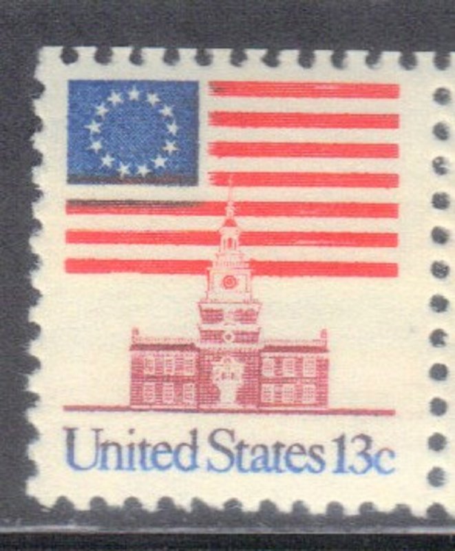 USA SCOTT #1622  FLAG OVER INDEPENDENCE HALL  1975   13c SEE SCAN