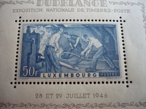 Stamps - Luxembourg - Scott# B132 - Mint Never Hinged Souvenir Sheet