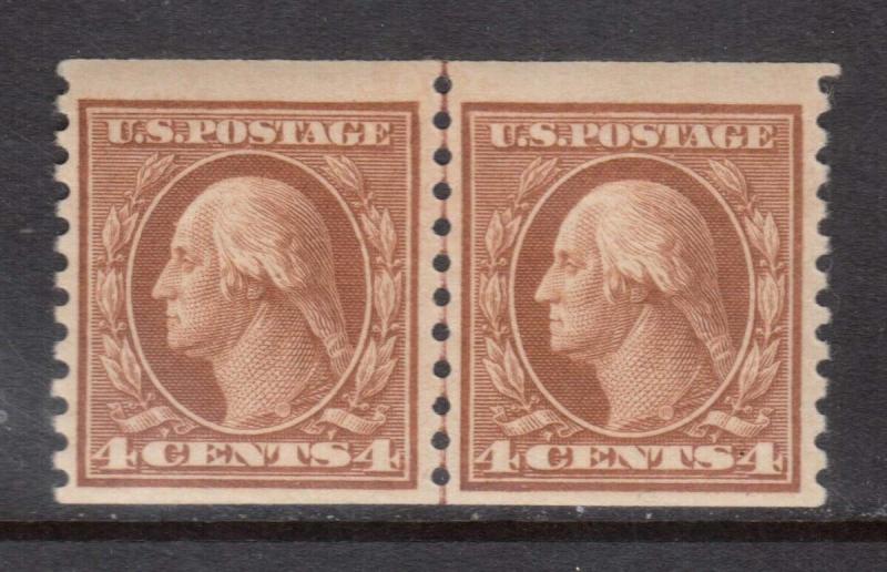 USA #495 NH Mint Coil Line Pair