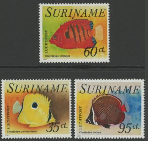 Suriname C55-7 FISH * mint LH (2308 79)