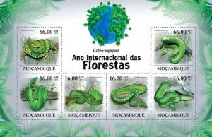 MOZAMBIQUE 2011 SHEET INTERNATIONAL YEAR OF FORESTS SNAKES REPTILES