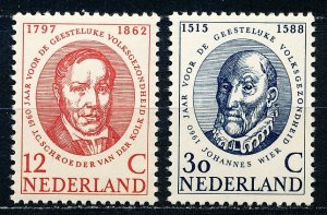 Netherlands #383-384  Set of 2 MNH