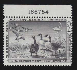 US RW25 $2 Federal Duck Stamp Mint Plate # Single F-VF OG H SCV $20