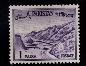 Pakistan Scott 129b MH* stamp