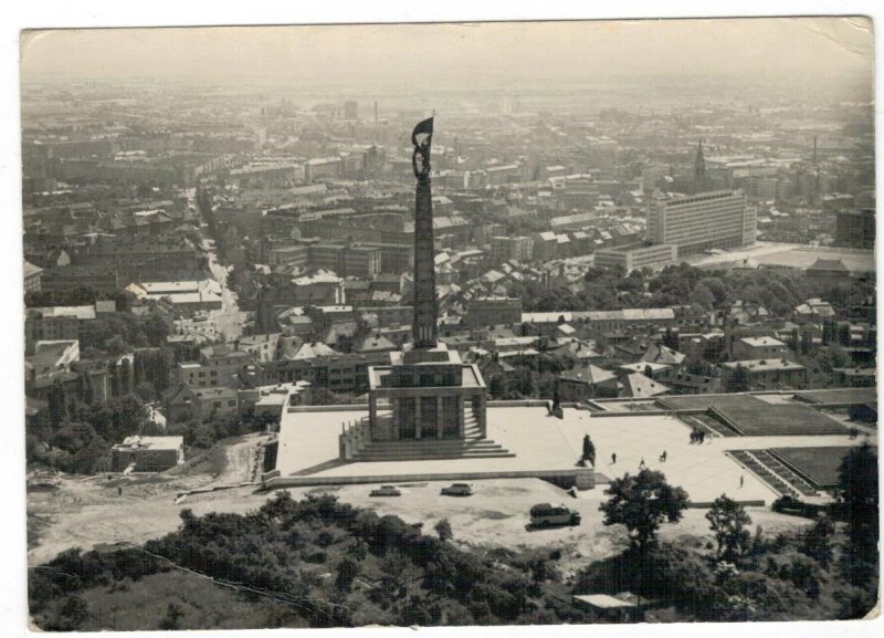 Czechoslovakia Slovakia 1961 Postcard Bratislava Slavin Military Cemetery