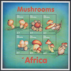 XG-AN821 GAMBIA IND - Mushrooms, 2000 Nature, Africa MNH Sheet