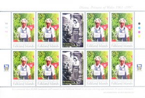 2007 Royal Family. Mini sheet.