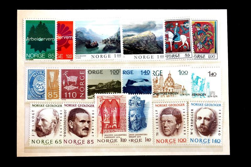 Norway Stamps Sc# 631-646 MNH Complete 1974 Commemorative Year Set in Folder