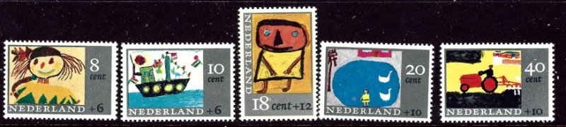 Netherlands B402-06 MNH 1965 Designs by Children    (ap3451)