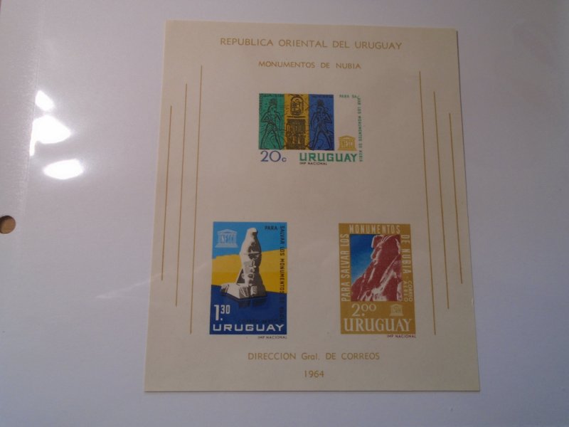 Uruguay  # C267   MNH