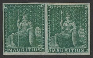 MAURITIUS 1858 Britannia (4d) green, imperf pair.