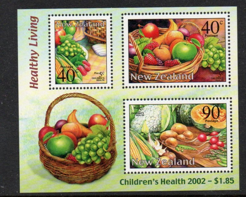 New Zealand Sc  B171a 2002 Healthy Living stamp sheet mint NH