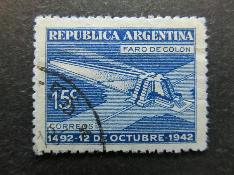 A4P30F73 Argentina 1942 Wmk RA in Sun 15c used