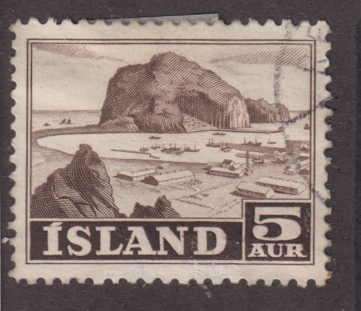 Iceland 257 Vestmannaeyjar Harbour 1954