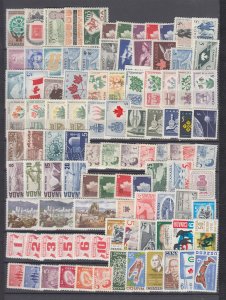 Z7130 J L,Stamps canada mnh/mh lot many mnh nice condition