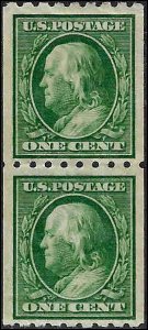 390 Mint,OG,HR/NH... Pair... SCV $13.50