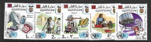 Qatar  323-27    1972  set  5   VF Unused