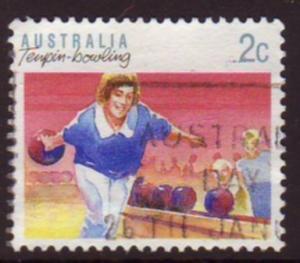 Australia 1989 Sc#1107, SG#1170 2c Bowling, Sports Series 1 USED.